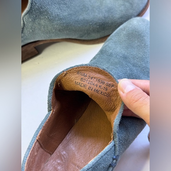 Frye Women's Carson Shootie Ankle Boot - Picture 7 of 9